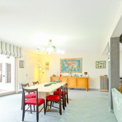 Maison 8 pièces 643000 €