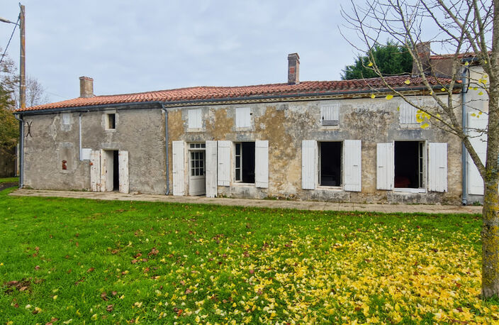 Propriete à vendre 9 pièces proche de LUSSANT (17) — photo 4