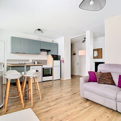 Appartement 3 pièces 1155 €