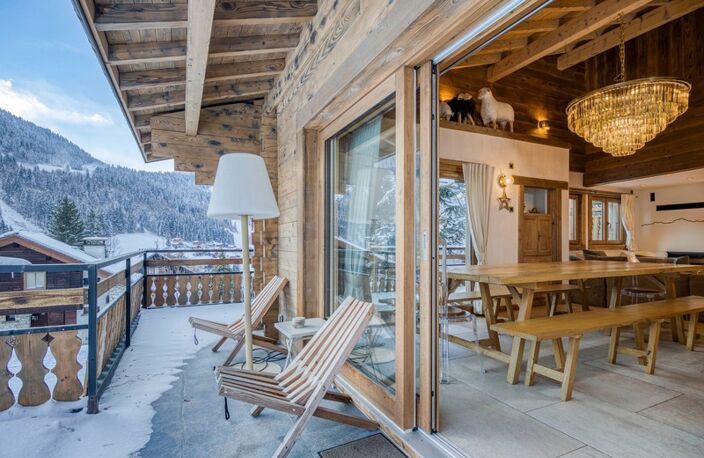 Chalet de luxe rénové – Accès direct aux pistes de ski à LA CLUSAZ (74) — photo 2