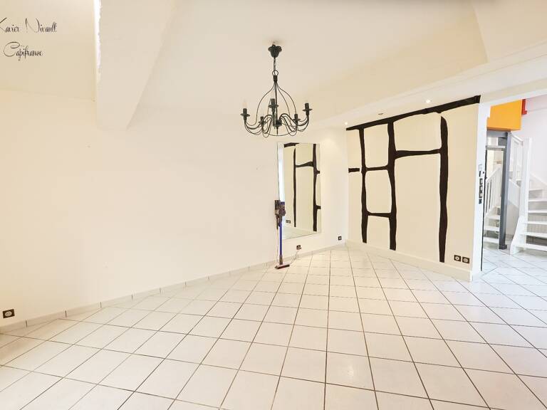 Dpt Ain (01), à vendre BOURG EN BRESSE appartement T5 de 128 m² — photo 1
