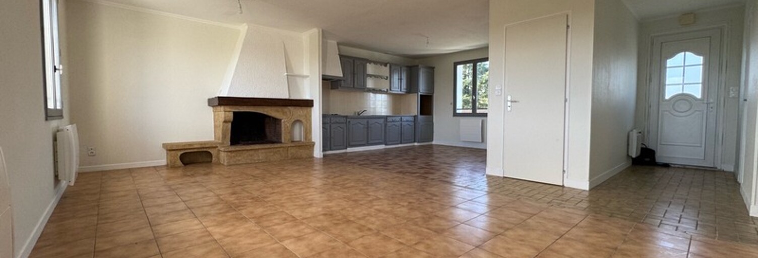 Maison 8 Pièces 120 m² à vendre à Lezay (79120)