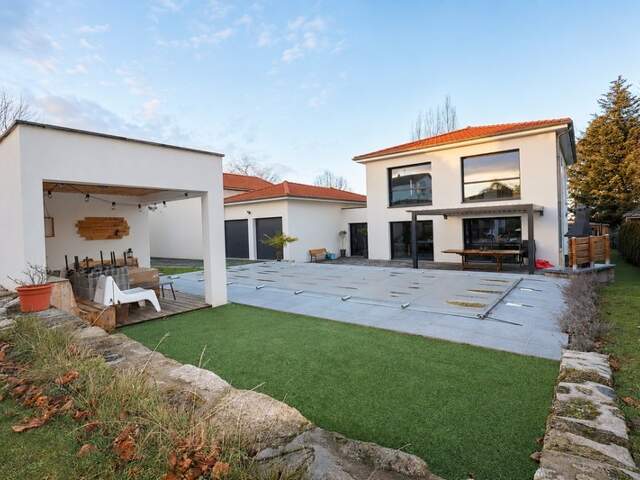 Saint-Maurice de Lignon:Villa contemporaine de 157 m2 habitables, 3 chambres sur terrain paysager de 1700 m2 avec piscine — photo du bien