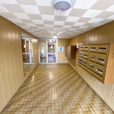 Appartement 4 pièces 90000 €