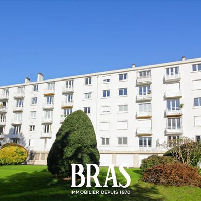 Appartement 4 pièces 174410 €