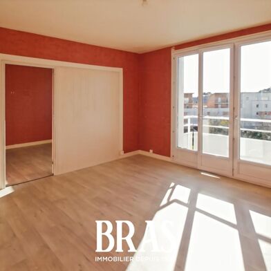Appartement 4 pièces 164300 €