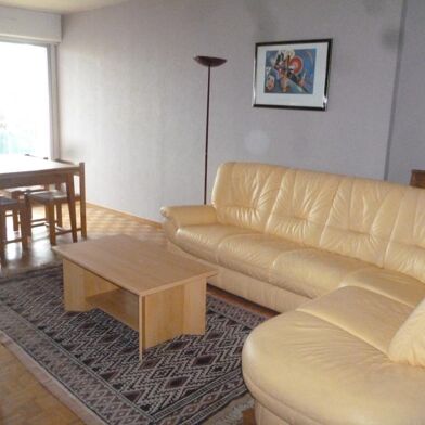 Appartement 3 pièces 800 €