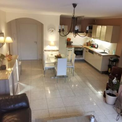 Appartement 4 pièces 1135 €