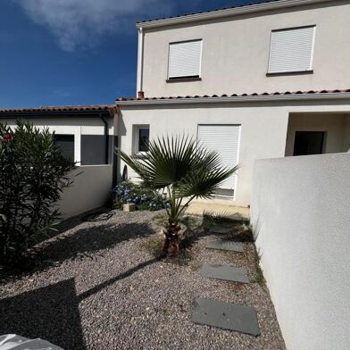 Maison 4 pièces 1500 €