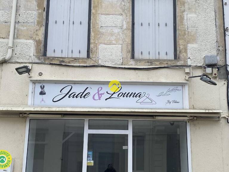 IMMEUBLE COMMERCE ET HABITATION — photo 1