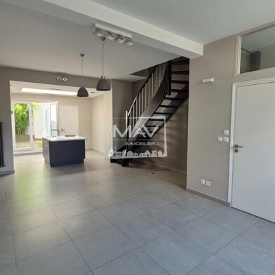 Maison 4 pièces 1470 €