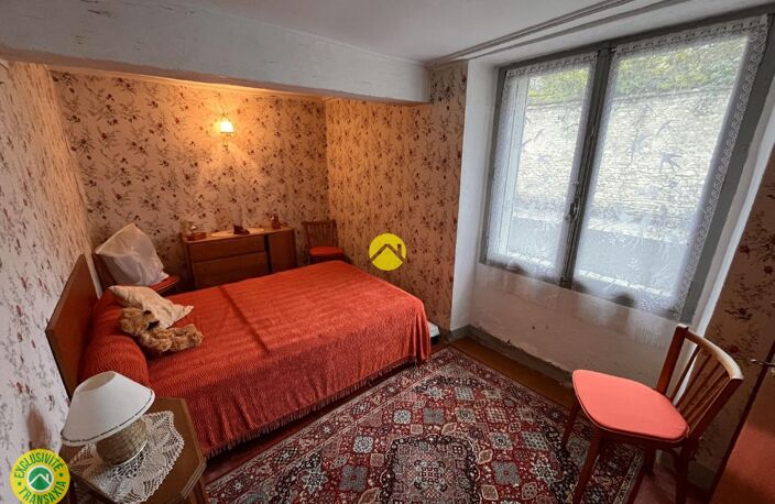 Maison avec cour — photo 5