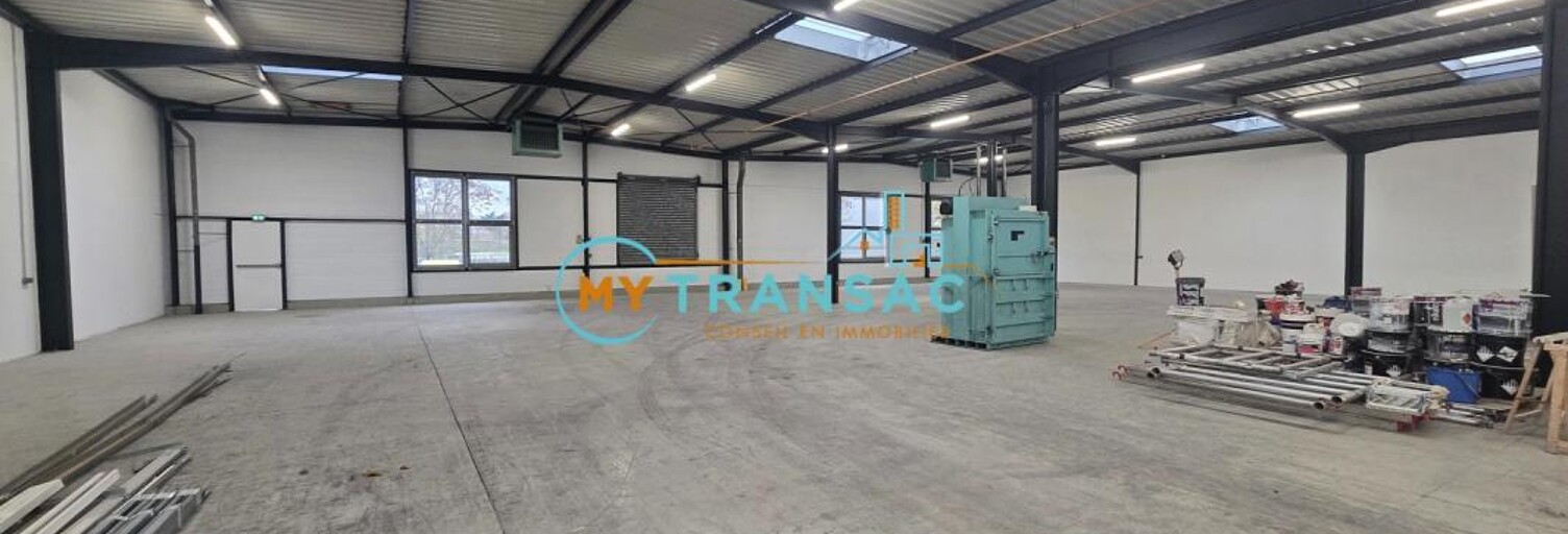 Local industriel  892 m² à louer à Ivry-sur-Seine (94200)