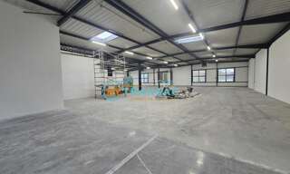 Local industriel  178 m² à louer à Ivry-sur-Seine (94200)