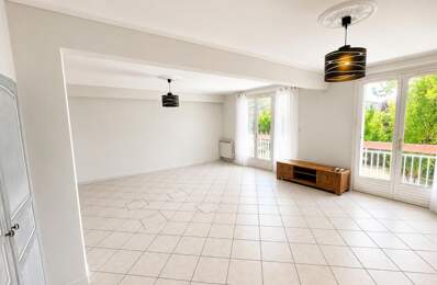 Grand appartement 78m2 au calme avec garage et cave — photo du bien