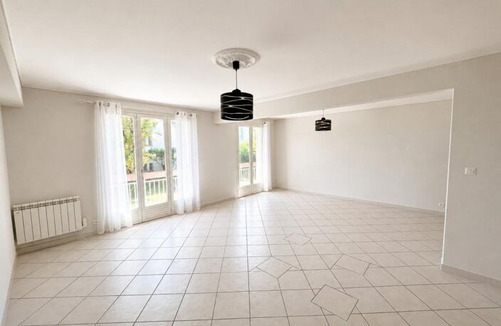 Grand appartement 78m2 au calme avec garage et cave — photo 2