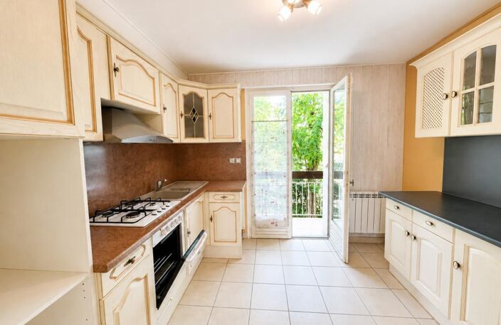 Grand appartement 78m2 au calme avec garage et cave — photo 3