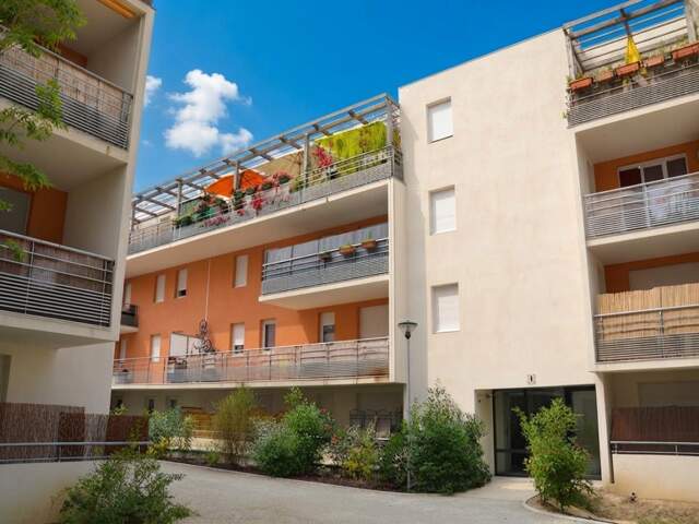 Nîmes – Charmant T2 avec balcon dans résidence sécurisée — photo du bien