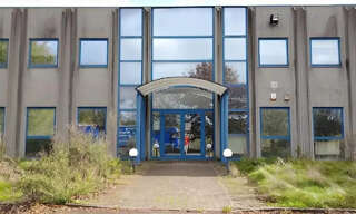 Local industriel  6490 m² à louer à Iwuy (59141)