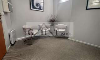 Bureau  85 m² à louer à Créteil (94000)