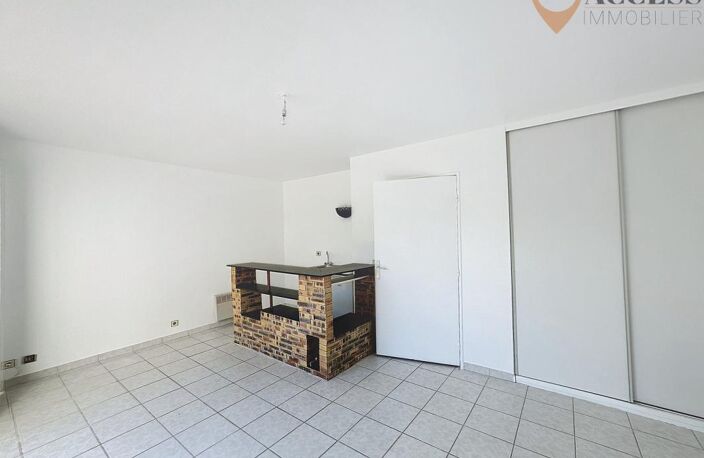 EAUBONNE - Appartement Studio, secteur idéal ! — photo 4