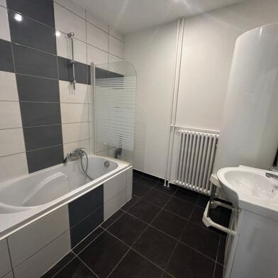 Appartement 4 pièces 160000 €