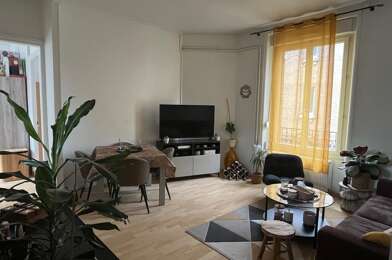 Appartement 3 pièces 670 €
