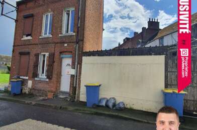 Maison  33990 €