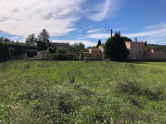 Terrain constructible 30150 Sauveterre 1000 m2 229000 — photo du bien