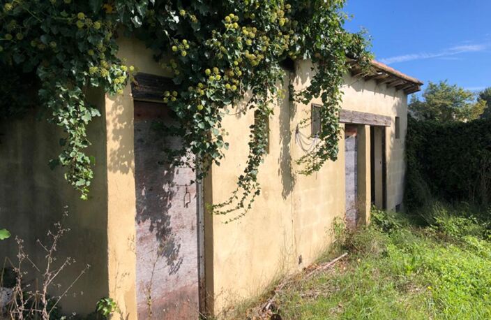 Terrain constructible 30150 Sauveterre 1000 m2 229000 — photo 2