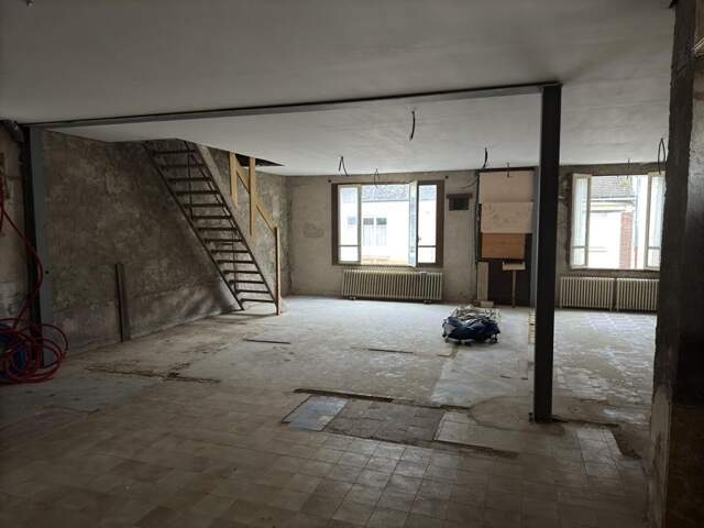 Maison Vibraye 6 pièce(s) 155 m2 et dépendances 150 m² — photo du bien