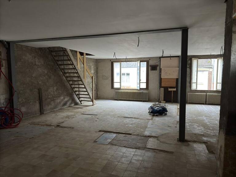 Maison Vibraye 6 pièce(s) 155 m2 et dépendances 150 m² — photo 1