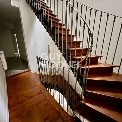 Appartement 4 pièces 750 €