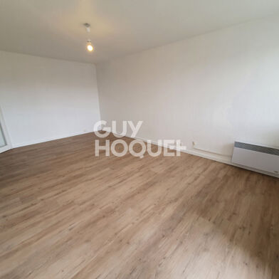 Appartement 4 pièces 998 €