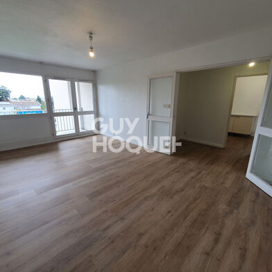 Appartement 4 pièces 998 €