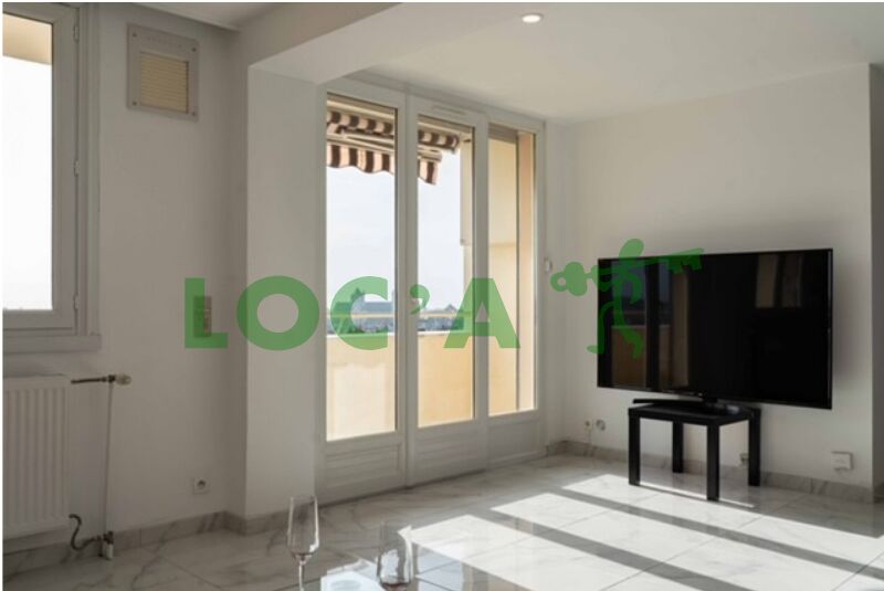 Location T4 79 m² à Dijon 1 551 ¤ CC /mois