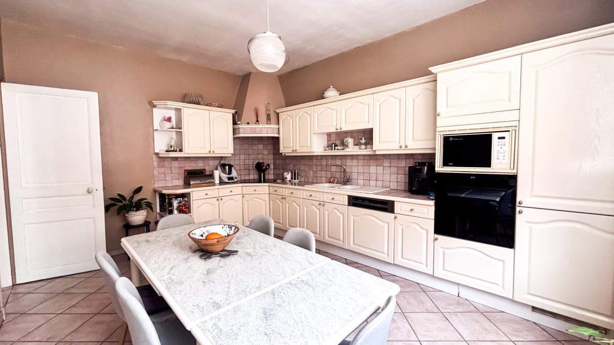 Villa / Maison  à vendre Damery 51480