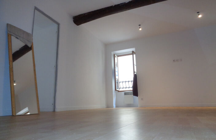 HYERES T3 PARCOURS DES ARTS — photo 2