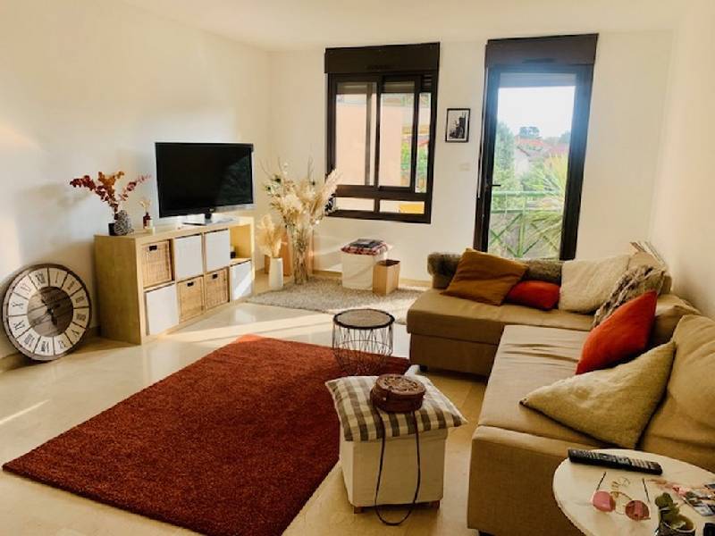 Location T3 72 m² à Lyon 5 1 280 ¤ CC /mois