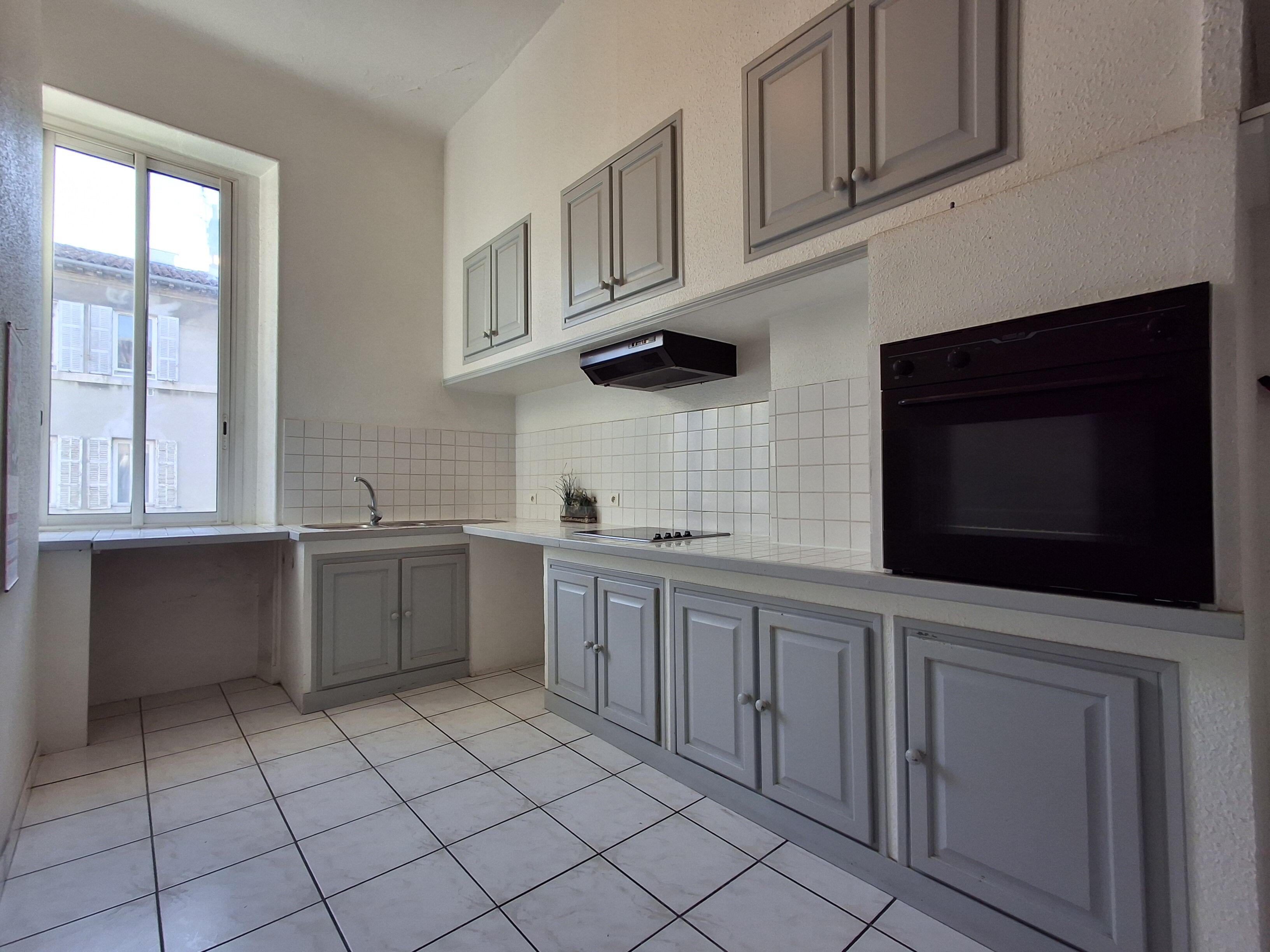 Appartement  T3 à louer Marseille 6eme 13006