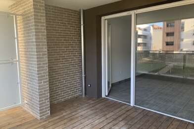 Appartement 3 pièces 838 €