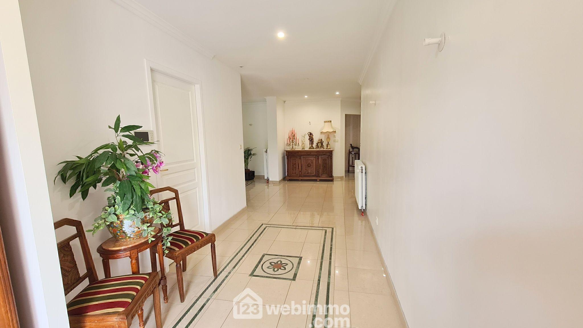 Maison - 235m² - Buthiers