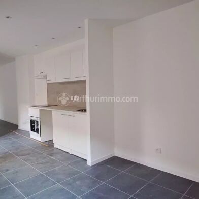 Appartement 3 pièces 580 €