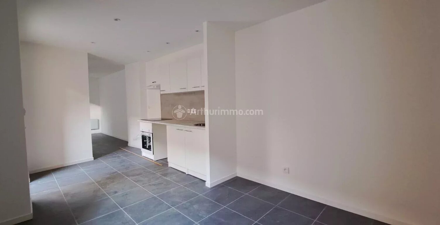 Appartement T3 avec sortie - Carmaux Centre — photo 1