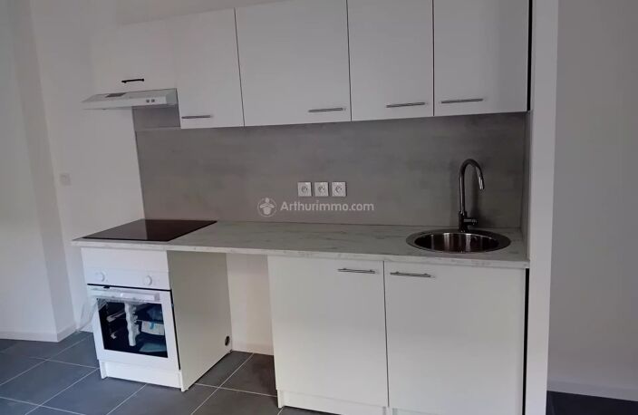 Appartement T3 avec sortie - Carmaux Centre — photo 2