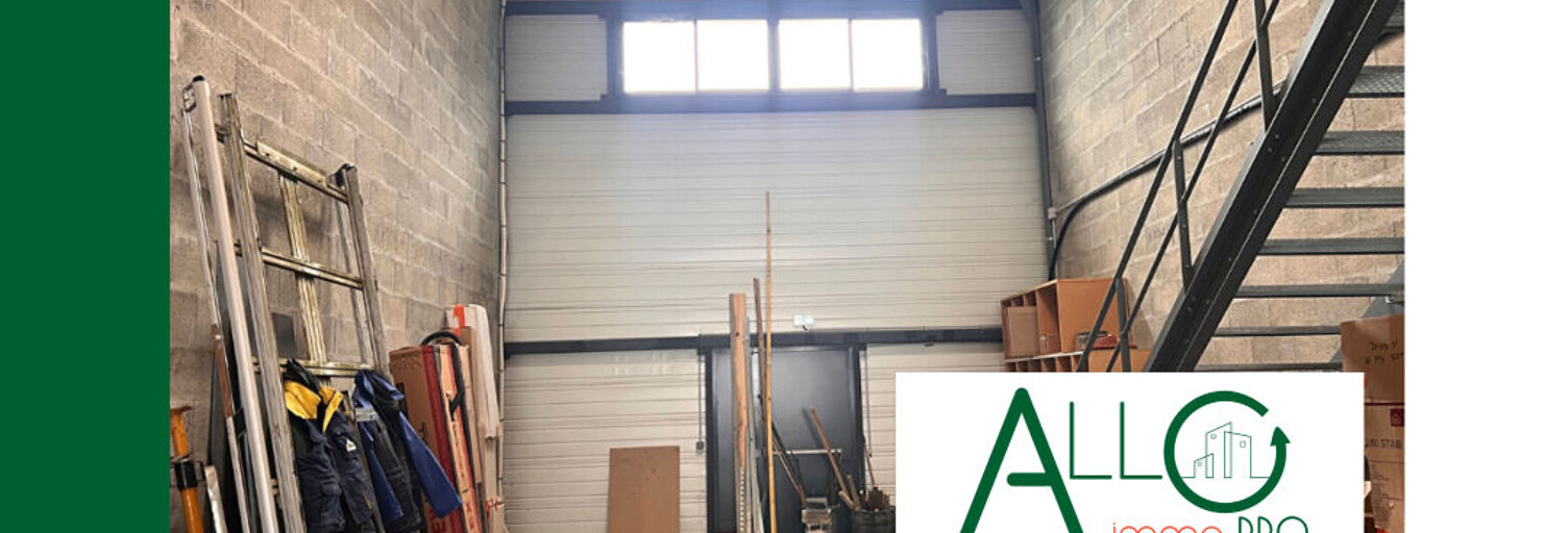 Local industriel  160 m² à louer à Anglet (64600)