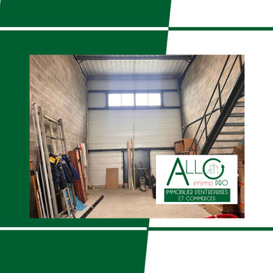 Local industriel  2100 €