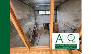 Local industriel  160 m² à louer à Anglet (64600)