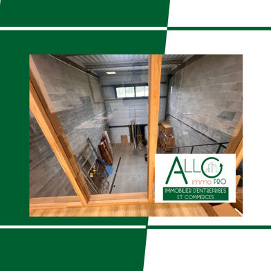 Local industriel  2100 €