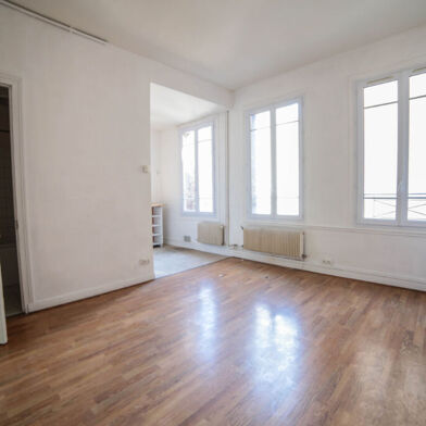 Appartement 3 pièces 710 €